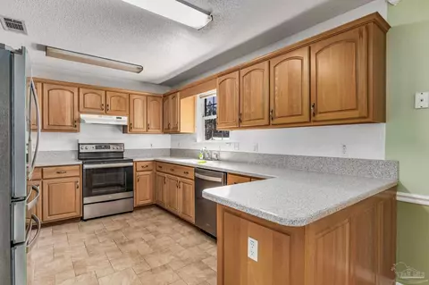 Kitchen - 1661 Blanc Ln, Cantonment, FL 32533 photo 2 of 5