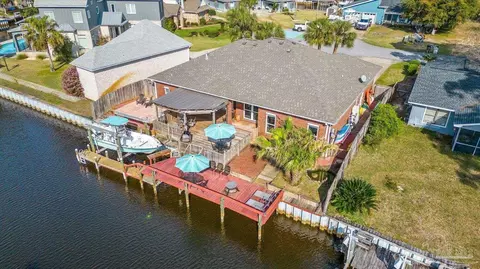 1635 Llani Ln, Gulf Breeze, FL 32563