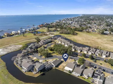1094 Lionsgate Ln, Gulf Breeze, FL 32563