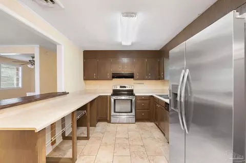 Kitchen - 5715 Quintette Rd, Pace, FL 32571 photo 2 of 2