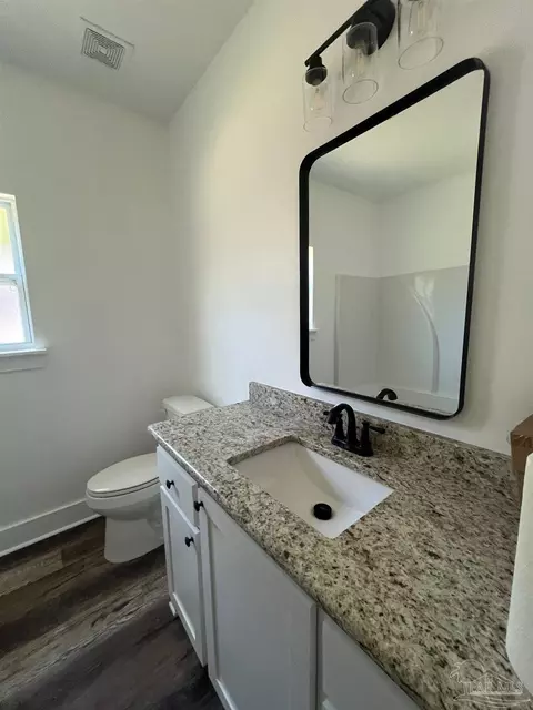 Bath - 3861 Wilkes St, Pace, FL 32571 photo 4 of 4