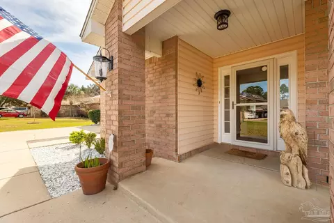 1979 Bahama Dr, Navarre, FL 32566