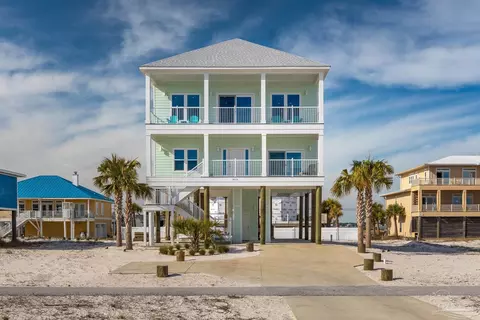 8016 Gulf Blvd, Navarre Beach, FL 32566