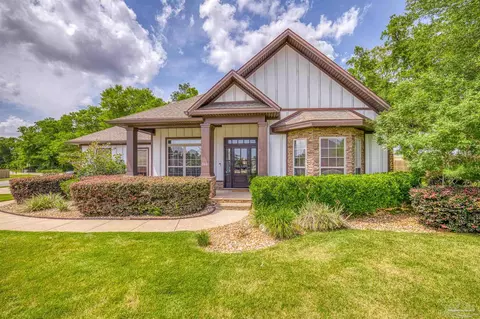 8661 Salt Grass Dr, Pensacola, FL 32526