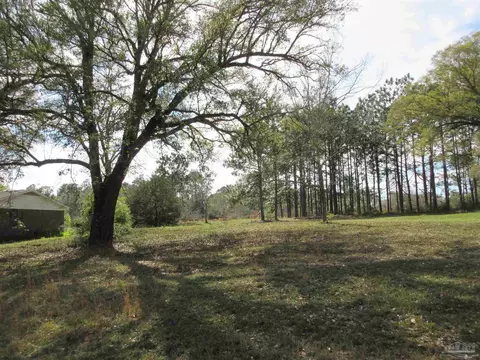 Exterior - 5040 Braxton Ln, Pace, FL 32571 photo 11 of 20