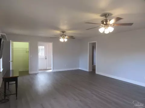 Living - 5040 Braxton Ln, Pace, FL 32571 photo 4 of 5