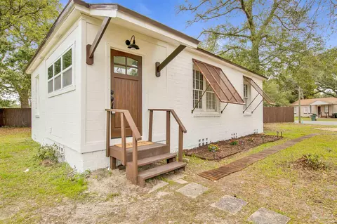 217 Brown Rd, Pensacola, FL 32507