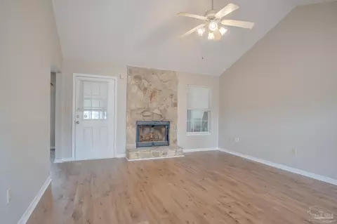 6514 Eagle Crest Dr, Milton, FL 32570 photo 3
