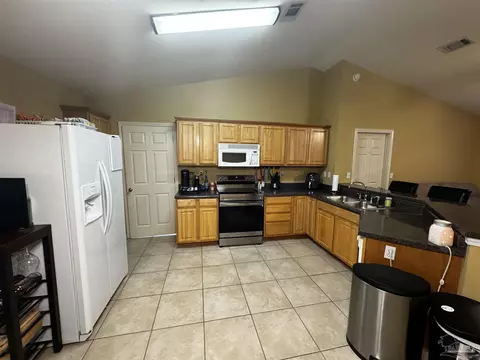 301 Panama Dr, Crestview, FL 32536 photo 8