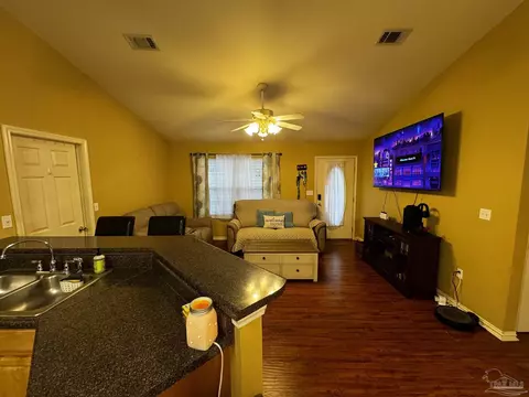301 Panama Dr, Crestview, FL 32536 photo 6