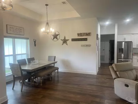 Dining - 2988 Cobbtown Rd, Jay, FL 32565 photo 1 of 1