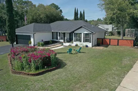 2187 Calle De Castelar, Navarre, FL 32566