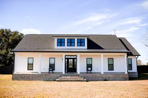 6149 Jack Springs Rd, Atmore, AL 36502
