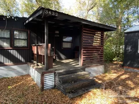3432 Oak Tree Ln, Pace, FL 32571 photo 2