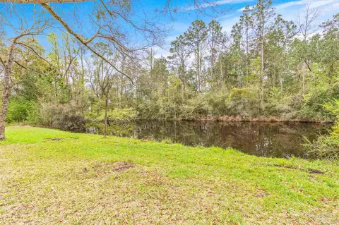 803 E Kingsfield Rd, Cantonment, FL 32533 photo 3