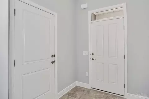 4832 Thoroughbred Dr, Milton, FL 32583 photo 3