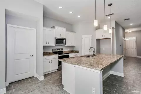 4832 Thoroughbred Dr, Milton, FL 32583 photo 8