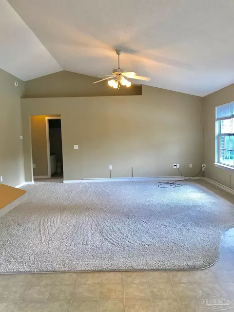 4215 Frasier Ln, Pace, FL 32571 photo 8