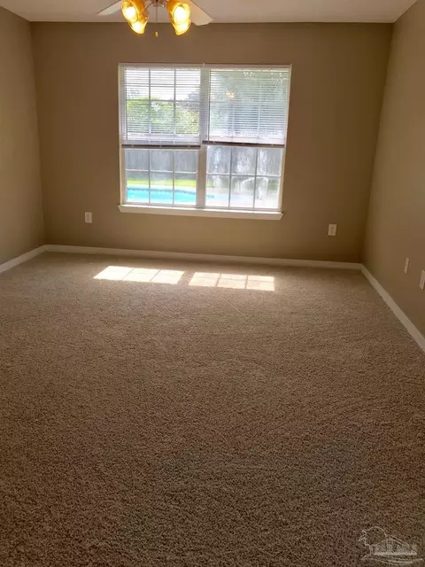4215 Frasier Ln, Pace, FL 32571 photo 2