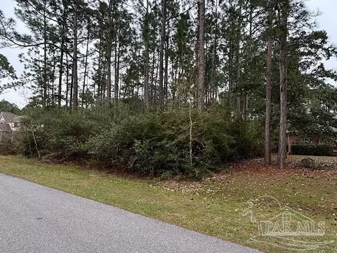 7233 Siesta St, Navarre, FL 32566