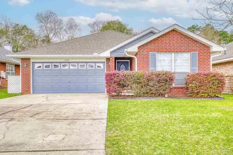 2509 Portobella Pl, Cantonment, FL 32533