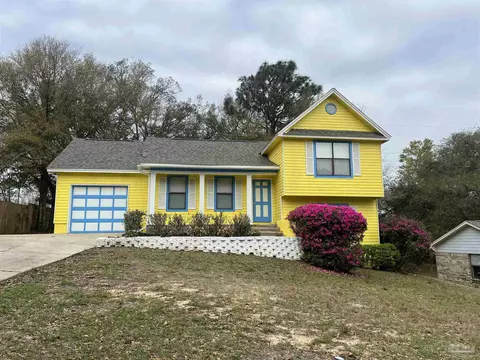 6749 Chicago Ave, Pensacola, FL 32526