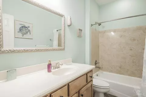 Bath - 4217 Byrnwyck Pl, Pace, FL 32571 photo 2 of 8