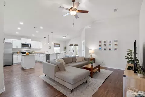 4402 Thistle Pine Ct, Pace, FL 32571 photo 2