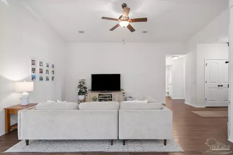 4402 Thistle Pine Ct, Pace, FL 32571 photo 17