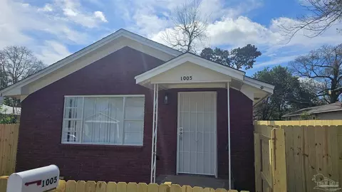 1005 W Hatton St, Pensacola, FL 32501