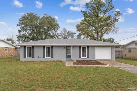 7910 Le Grande Dr, Pensacola, FL 32514