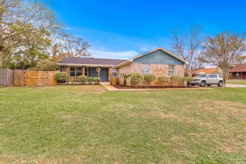 3890 Mariners Dr, Gulf Breeze, FL 32563