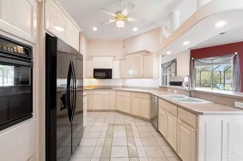 Kitchen - 3638 Sawmill Cir, Pace, FL 32571 photo 2 of 3
