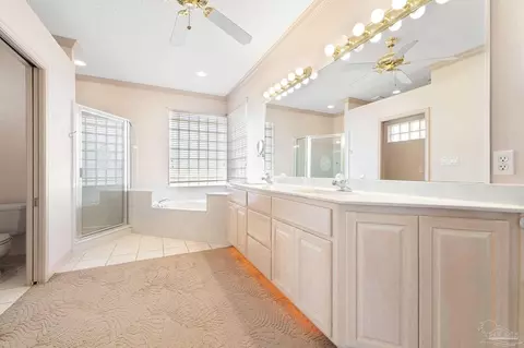 Bath - 3638 Sawmill Cir, Pace, FL 32571 photo 1 of 3