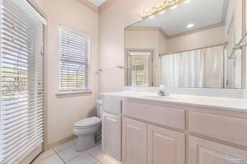 Bath - 3638 Sawmill Cir, Pace, FL 32571 photo 3 of 3