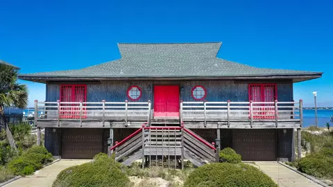 246 Le Starboard Dr, Pensacola Beach, FL 32561