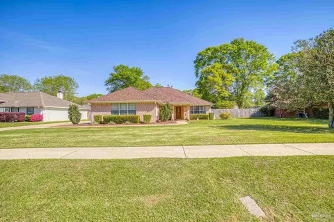 Exterior - 3004 Harlington Pl, Cantonment, FL 32533 photo 4 of 15