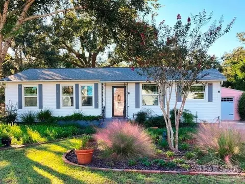 303 SE Kalash Rd, Pensacola, FL 32507