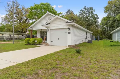 Exterior - 3988 Edgefield St, Pace, FL 32571 photo 2 of 7