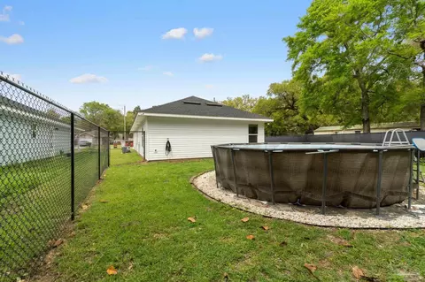 Exterior - 3988 Edgefield St, Pace, FL 32571 photo 5 of 7