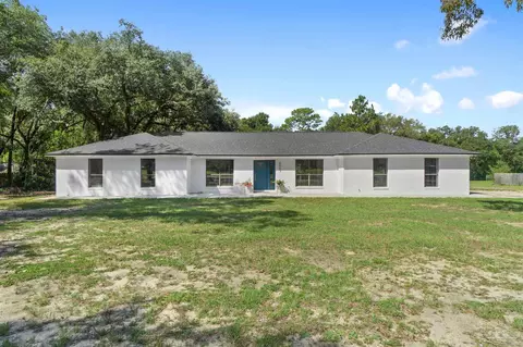 8453 Alta Vista Dr, Pensacola, FL 32526