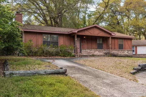812 Brook Meadow Ln, Pensacola, FL 32514