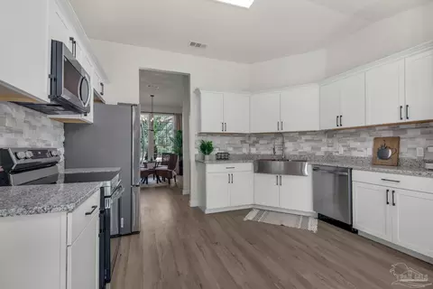 Kitchen - 5759 Michael Dr, Milton, FL 32583 photo 2 of 4