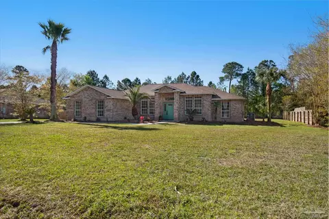 Exterior - 5759 Michael Dr, Milton, FL 32583 photo 2 of 11
