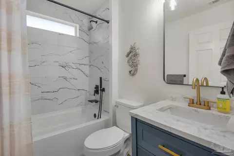 Bath - 5759 Michael Dr, Milton, FL 32583 photo 3 of 3