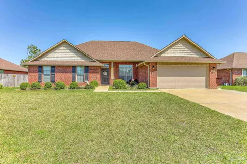 6067 Winchester Cir, Milton, FL 32570
