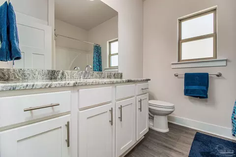 Bath - 6149 Cherry Hill Cir, Pace, FL 32571 photo 6 of 8