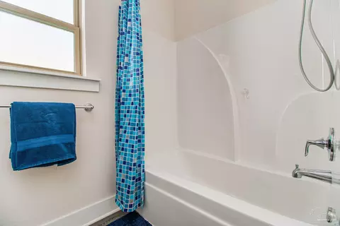 Bath - 6149 Cherry Hill Cir, Pace, FL 32571 photo 7 of 8