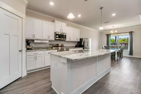 Kitchen - 6149 Cherry Hill Cir, Pace, FL 32571 photo 2 of 4