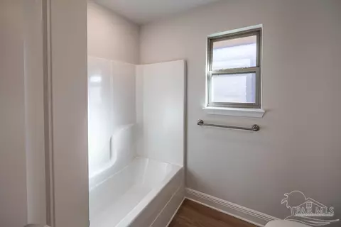 Bath - 6494 Benelli Dr, Milton, FL 32570 photo 5 of 5